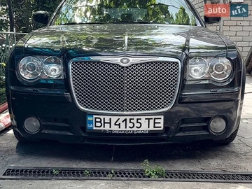 Авто Chrysler 300C 2005 № 8852365