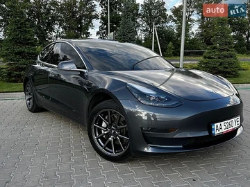 Авто Tesla Model 3 2018 № 8852522
