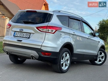 Авто Ford Kuga 2015 № 8852964