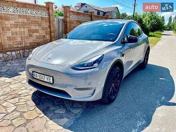 Авто Tesla Model Y 2024 № 8853148