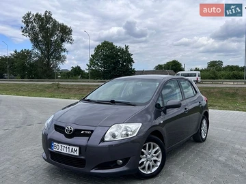 Авто Toyota Auris 2008 № 8853355