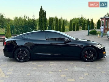 Авто Tesla Model S 2015 № 8853530