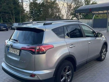 Авто Toyota Rav4 2018 № 8853599
