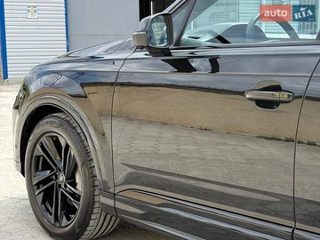 Авто Audi Q7 2024 № 8853781