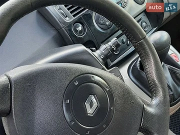 Авто Renault Scenic 2004 № 8853952
