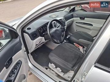Авто Hyundai Accent 2008 № 8854000