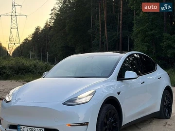 Авто Tesla Model Y 2021 № 8854273