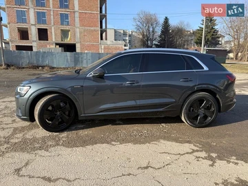 Авто Audi E-Tron 2019 № 8854374