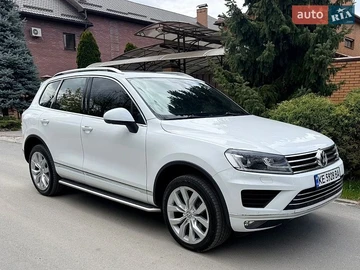 Авто Volkswagen Touareg 2016 № 8854735