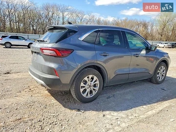 Авто Ford Escape 2024 № 8854810