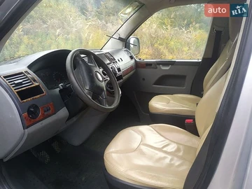 Авто Volkswagen Transporter 2007 № 8855019