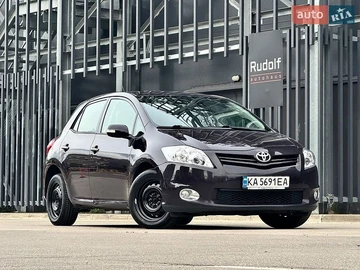 Авто Toyota Auris 2011 № 8855026