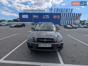 Авто Hyundai Tucson 2007 № 8855333
