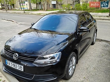 Авто Volkswagen Jetta 2012 № 8855339