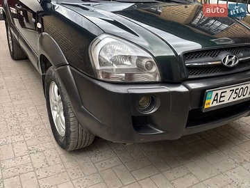 Авто Hyundai Tucson 2007 № 8856010