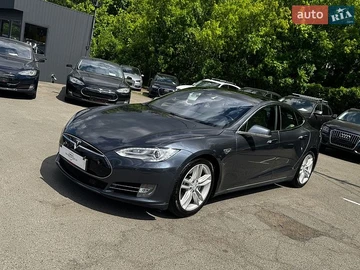 Авто Tesla Model S 2015 № 8856127