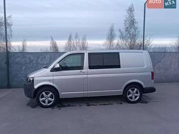 Авто Volkswagen Transporter 2012 № 8856147