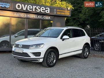 Авто Volkswagen Touareg 2015 № 8856228