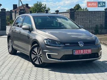 Авто Volkswagen E-Golf 2015 № 8856437