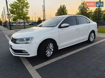 Авто Volkswagen Jetta 2016 № 8856526