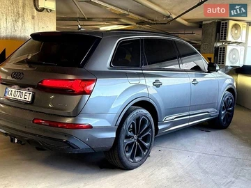 Авто Audi Q7 2020 № 8856738