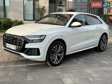 Авто Audi Q8 2023 № 8856742