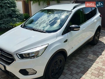 Авто Ford Kuga 2017 № 8857253