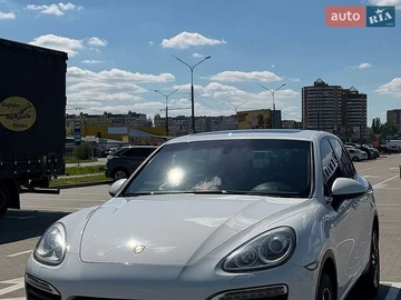 Авто Porsche Cayenne 2013 № 8857349