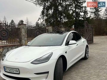 Авто Tesla Model 3 2021 № 8858457
