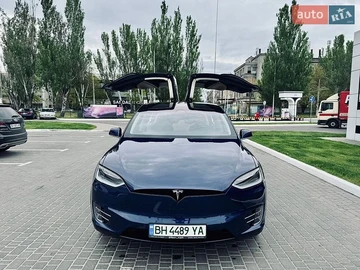 Авто Tesla Model X 2017 № 8858461