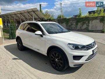 Авто Volkswagen Touareg 2014 № 8858685