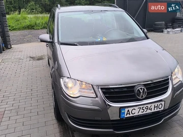 Авто Volkswagen Touran 2006 № 8858840