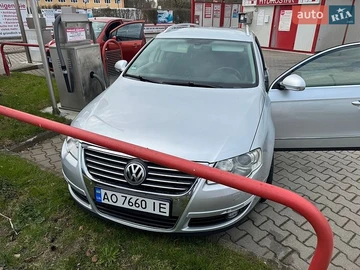 Авто Volkswagen Passat 2010 № 8858850