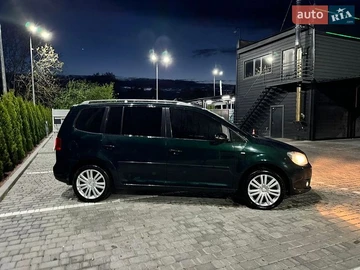 Авто Volkswagen Touran 2014 № 8858874