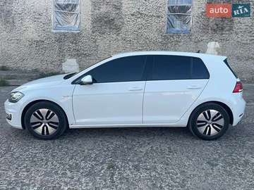 Авто Volkswagen E-Golf 2019 № 8858879