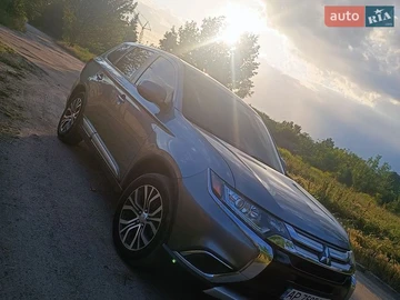 Авто Mitsubishi Outlander 2018 № 8858897