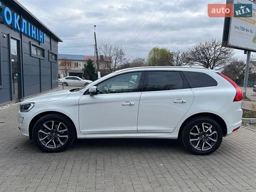 Авто Volvo Xc60 2017 № 8859003