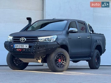 Авто Toyota Hilux 2016 № 8859006