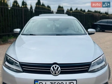 Авто Volkswagen Jetta 2011 № 8859329