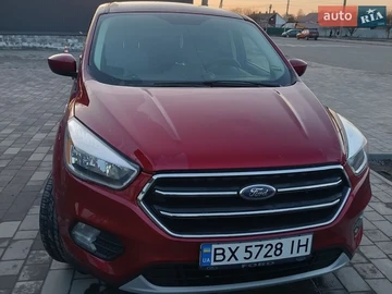 Авто Ford Escape 2019 № 8859339