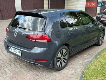 Авто Volkswagen E-Golf 2017 № 8859344