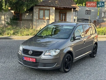 Авто Volkswagen Touran 2008 № 8859781