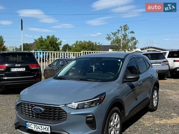 Авто Ford Escape 2024 № 8859855