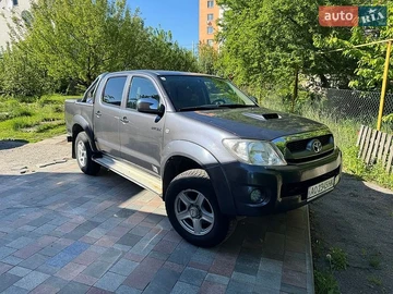 Авто Toyota Hilux 2011 № 8859874