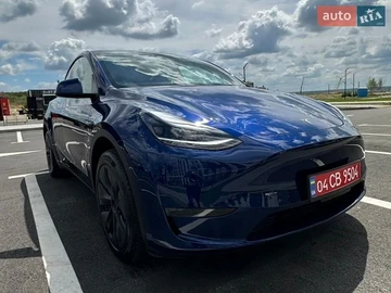 Авто Tesla Model Y 2024 № 8860003