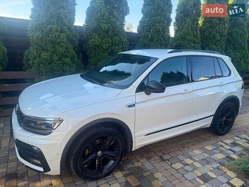 Авто Volkswagen Tiguan 2020 № 8860006