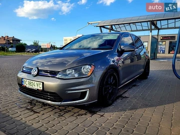 Авто Volkswagen E-Golf 2014 № 8860213