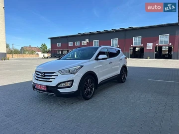 Авто Hyundai Santa Fe 2015 № 8860424
