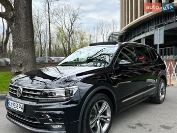 Авто Volkswagen Tiguan 2018 № 8860516