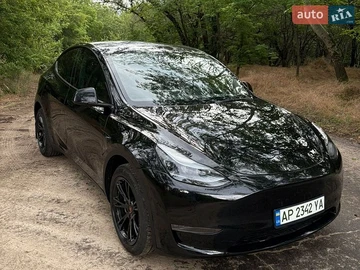 Авто Tesla Model Y 2024 № 8860595